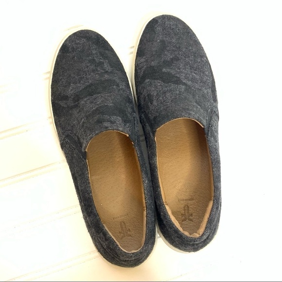 Frye Lena Camo Slip On Sneakers size 6.5 ~620 - Picture 8 of 16